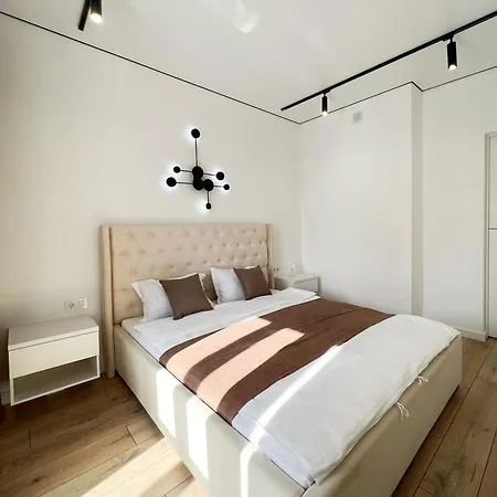 Пять Новых Апартаментов Бизнес Класса В Жк R-House В 100 М От Mega Almaty Exterior photo