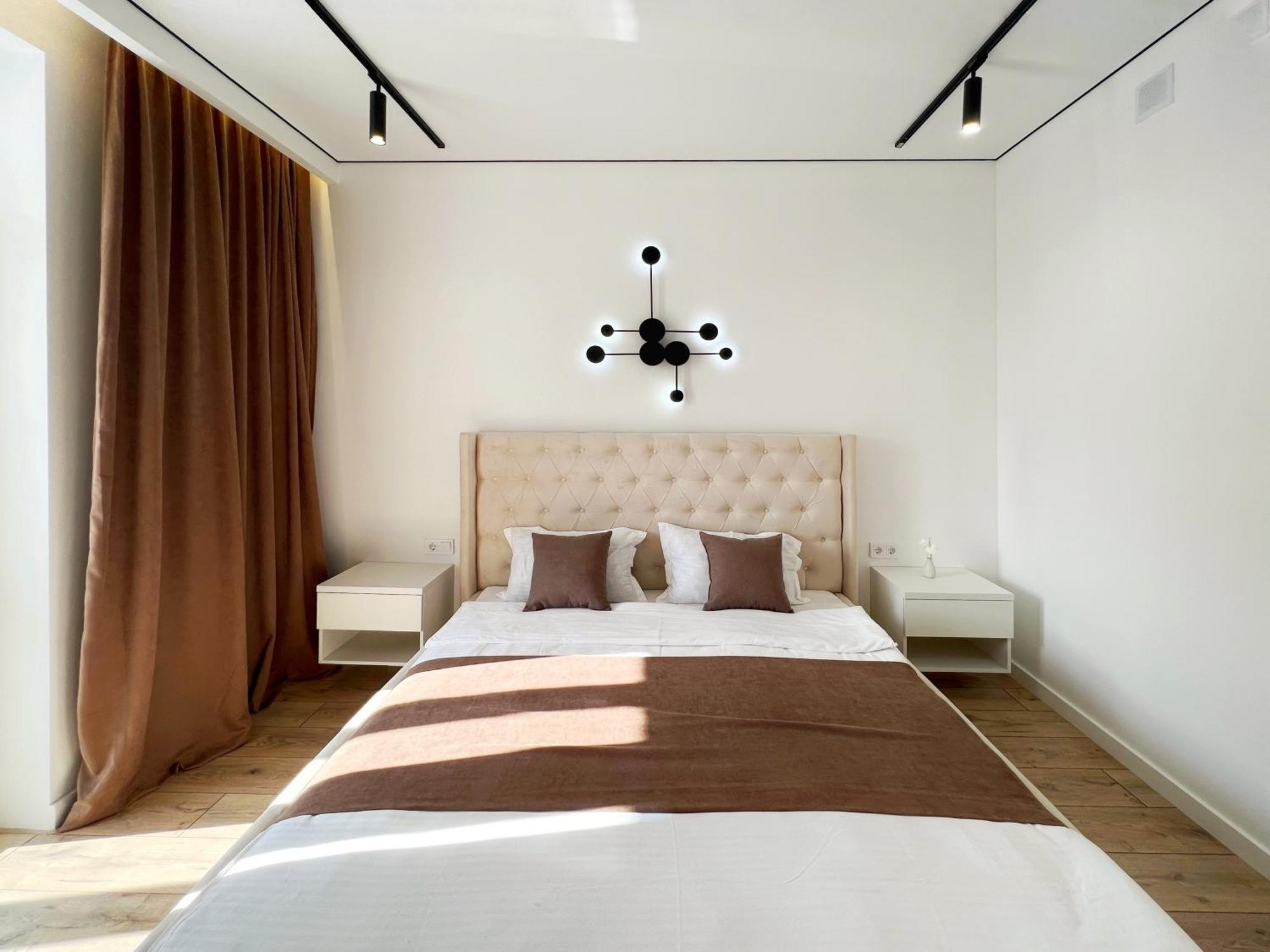 пять новых бизнес класса в жк R-house в 100 м от Mega Apartment