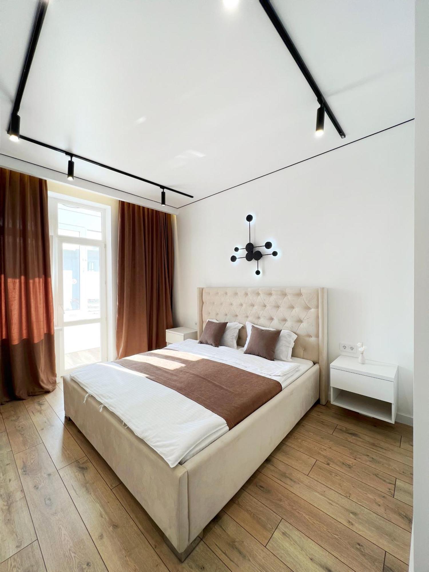 пять новых бизнес класса в жк R-house в 100 м от Mega *