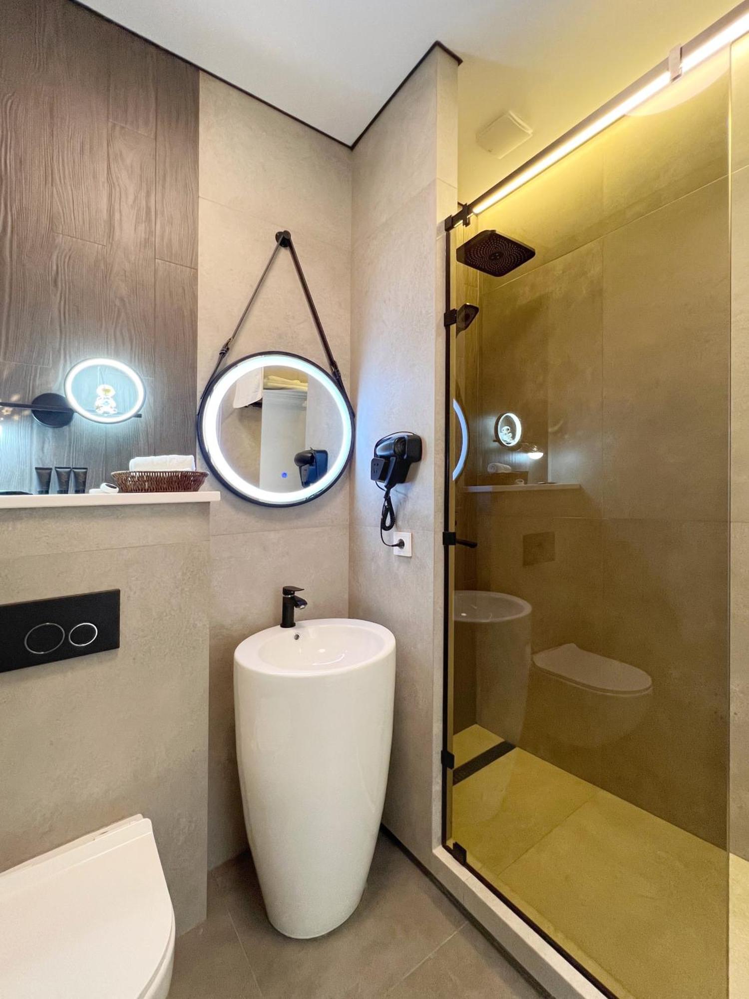 пять новых бизнес класса в жк R-house в 100 м от Mega